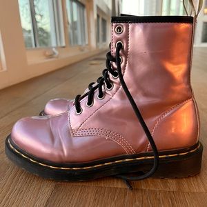 Pink doc martens // gently worn